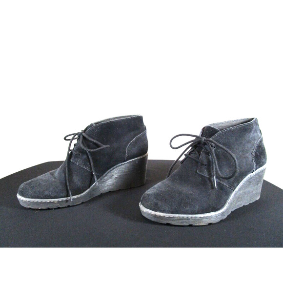 Collection By Clarks Black Suede Med. Wedge Heel Lace Up Ankle Boots Women 6.5 - Picture 1 of 10